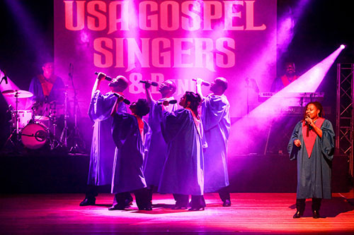 Bildunterschrift: (Foto von Frank Serr Showservice) Original USA Gospel Singers